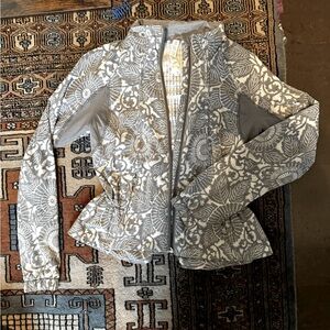 Lulu jacket, size 4, excellent condition, lined